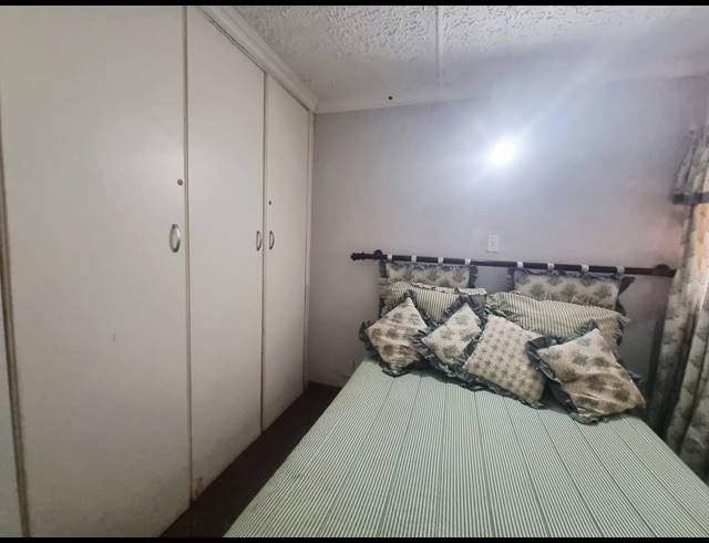 5 BEDROOM HOUSE FOR SALE IN RICHEM